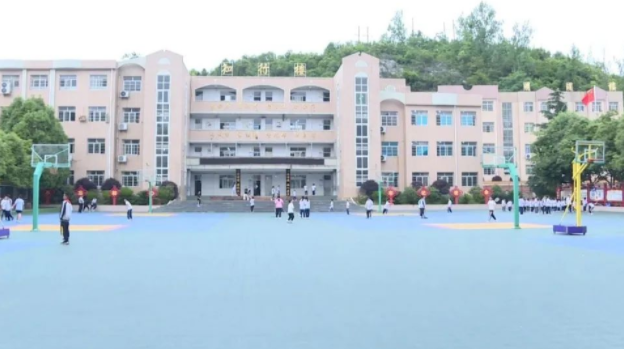 取得奖赏鼓励机制让学生自动追寻生长愿望开启学习热心的闸门