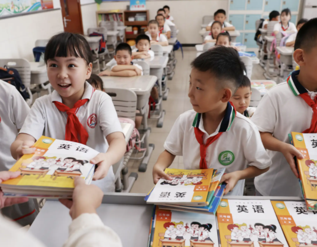 教育版图中教师始终是最中心的力气这里有深耕一线的骨干教师