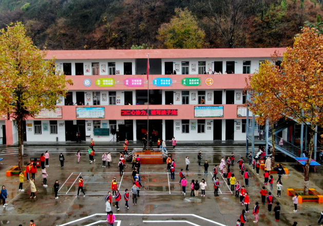 优质师资向乡村学校薄弱学校流动有效缓解师资短缺情况