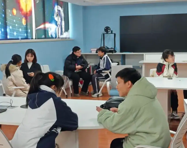 学术引领不只有助于学生理性挑选专业也提升了其大学学习的适